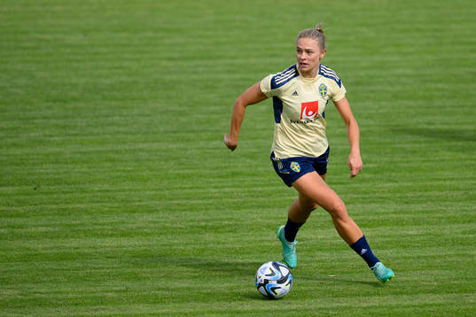 Fridolina Rolfö at a training session with the Swedish