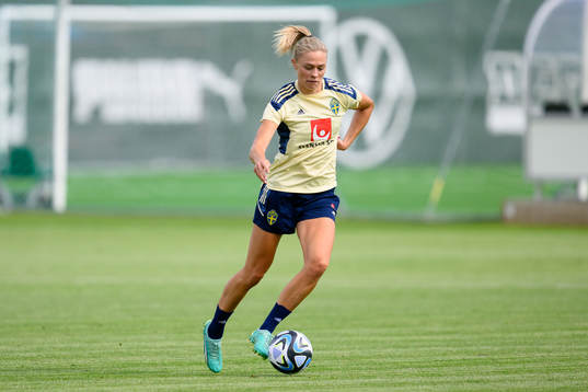 Fridolina Rolfö at a training session with the Swedish