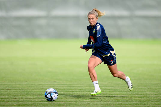 Rebecka Blomqvist at a training session with the Swedish