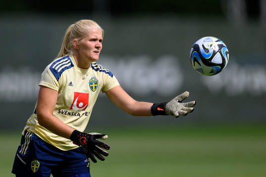 Goalkeeper Emma Holmberg at a training session with the