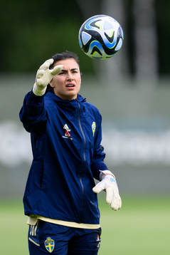 Goalkeeper Zećira Musovic at a training session with the