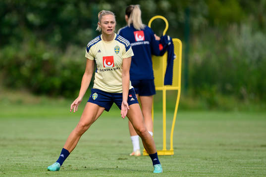 Fridolina Rolfö at a training session with the Swedish