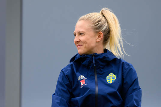 Rebecka Blomqvist at a training session with the Swedish