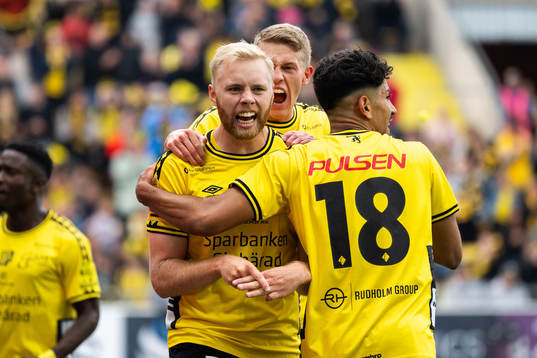 Elfsborgs Sveinn Guðjohnsen jublar