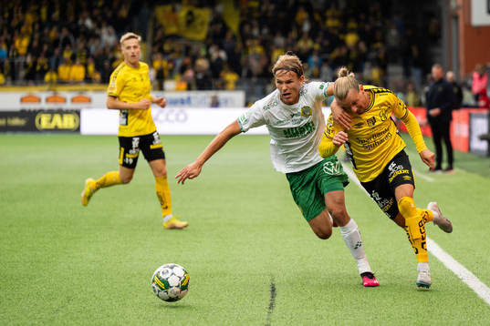 Hammarbys Markus Karlsson och Elfsborgs Niklas Hult