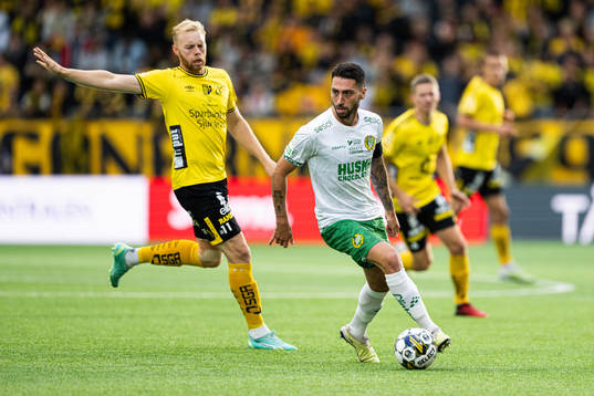 Elfsborgs Sveinn Guðjohnsen och Hammarbys Nahir Besara