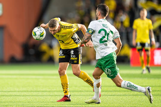 Elfsborgs Andre Ibsen Rømer och Hammarbys Nahir Besara