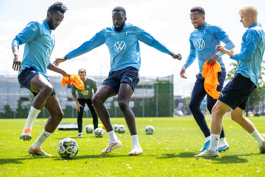 Malmö FFs Emmanuel Lomotey, Mahame Siby, Martin Olsson och