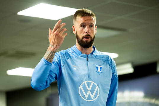 Malmö FFs Pontus Jansson vid en pressträff