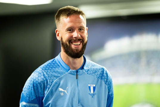 Malmö FFs Pontus Jansson vid en pressträff