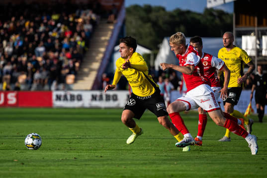 Mjällbys Jesper Gustavsson och Kalmars Rony Jansson