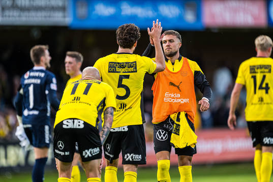 Mjällbys Ivan Kricak och Colin Rösler