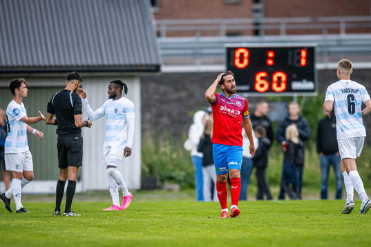 Helsingborgs Frederik Holst deppar