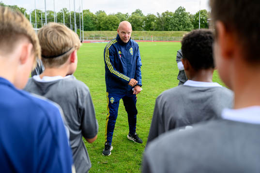 Tränare Fredrik Waara