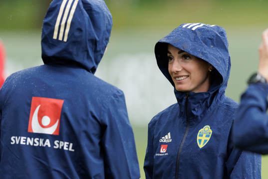 Kosovare Asllani at a training session with the Swedish