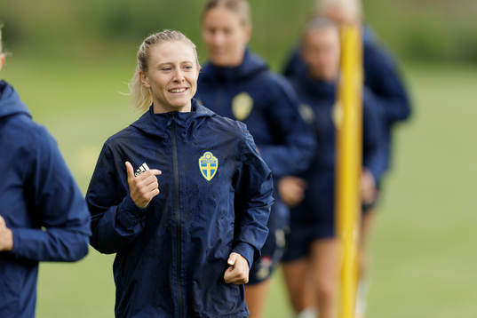 Rebecka Blomqvist at a training session with the Swedish