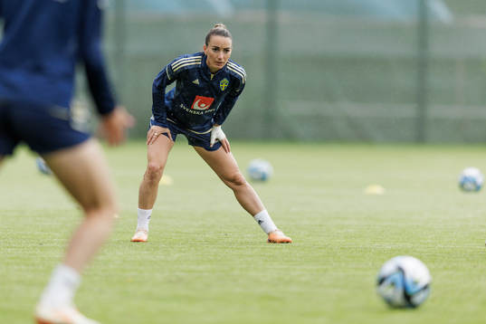 Kosovare Asllani at a training session with the Swedish