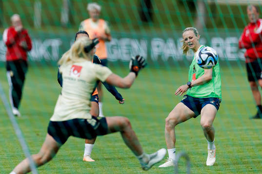 Amanda Ilestedt at a training session with the Swedish
