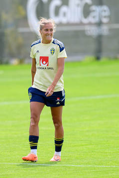 Filippa Angeldahl  at a training session with the Swedish