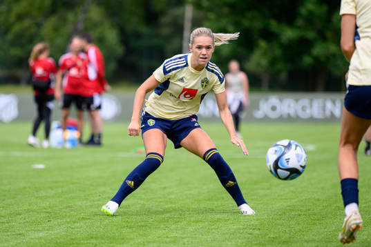 Hanna Lundkvist at a training session with the Swedish