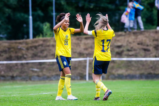 Sveriges Felicia Schröder jublar