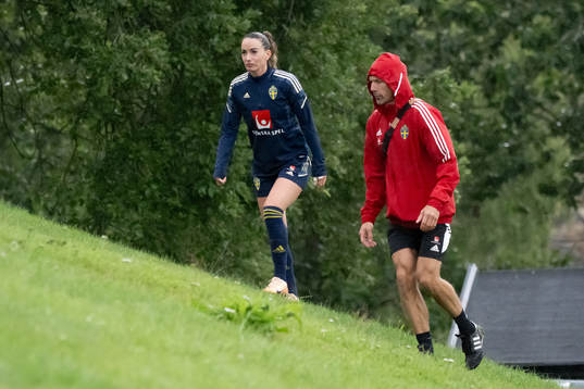 Kosovare Asllani