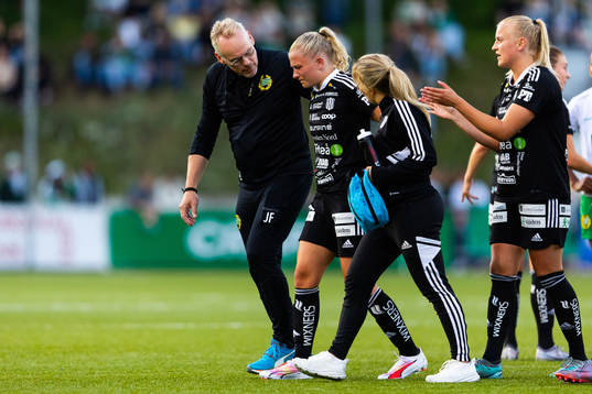 Piteås Tuva Skoog har ont