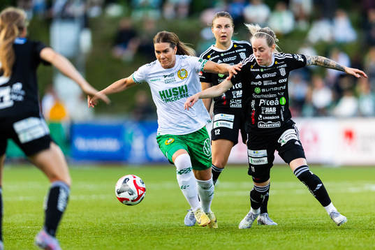 Hammarbys Hanna Folkesson och Piteås Cecilia Edlund