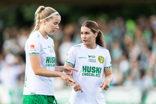 Hammarbys Eva Nyström och Hanna Folkesson
