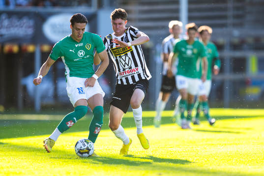 Jönköpings Södras Adam Ben Lamin och Landskronas Samuel