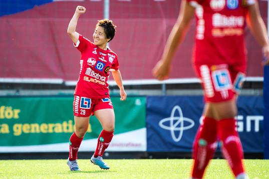 Linköpings Yuka Momiki jublar