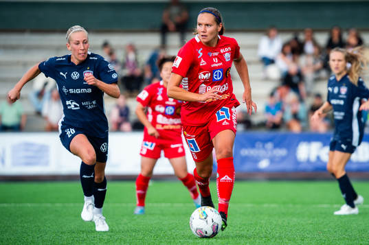 FC Rosengårds Mia Persson och Linköpings Emma Lennartsson