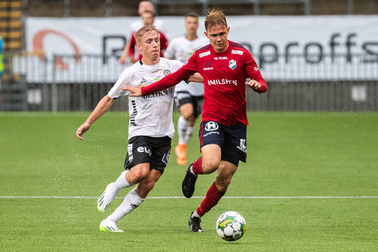 Örebros David Seger och Östers Adam Herdonsson