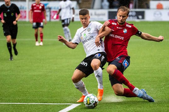 Örebros Samuel Dahl och Östers Månz Berg