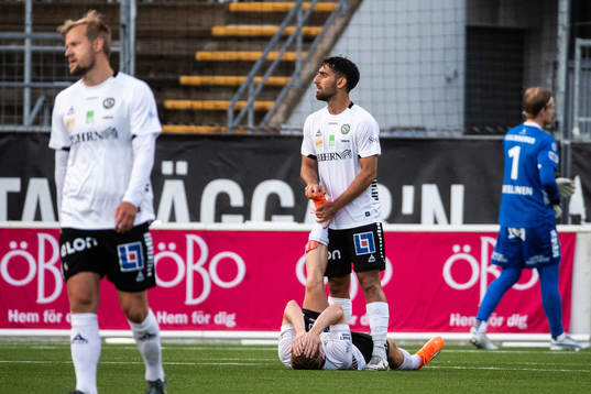 Örebros Valgeir Valgeirsson har ont