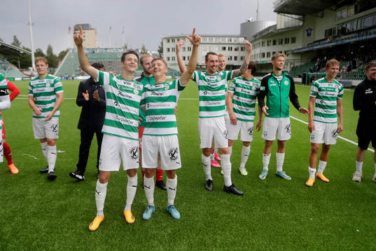 Västerås SKs Olle Edlund och Simon Gefvert jublar