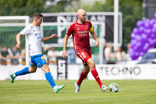 Värnamos Oscar Johansson och Djurgårdens Marcus Danielson