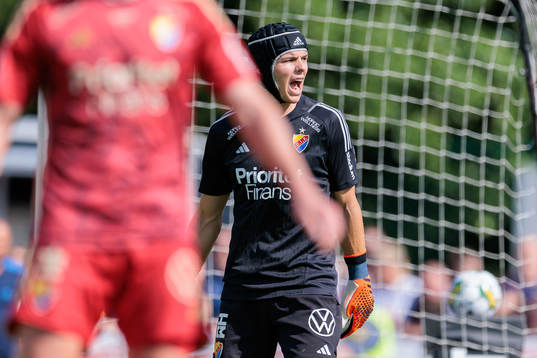 Djurgårdens målvakt Jacob Widell Zetterström