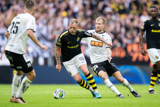 AIKs John Guidetti och Häckens Simon Gustafson