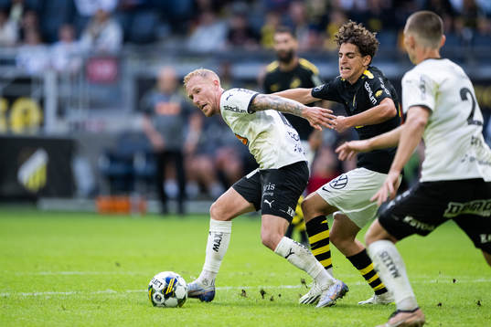 Häckens Mikkel Rygaard Jensen och AIKs Taha Ayari