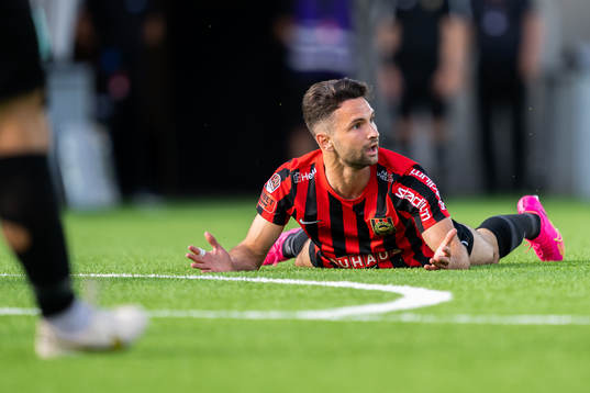 Brommapojkarnas Marijan Cosic