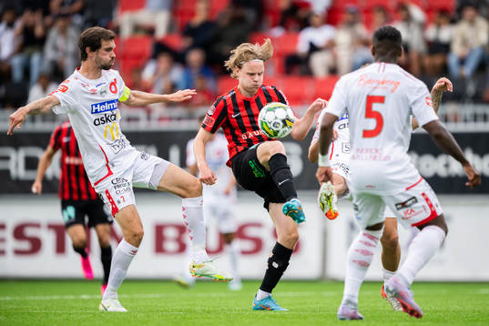 Degerfors Sebastian Ohlsson och Brommapojkarnas Oscar