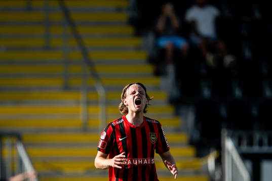 Brommapojkarnas Oscar Pettersson deppar