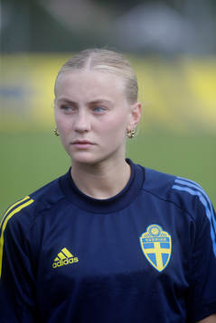 Holly Persson