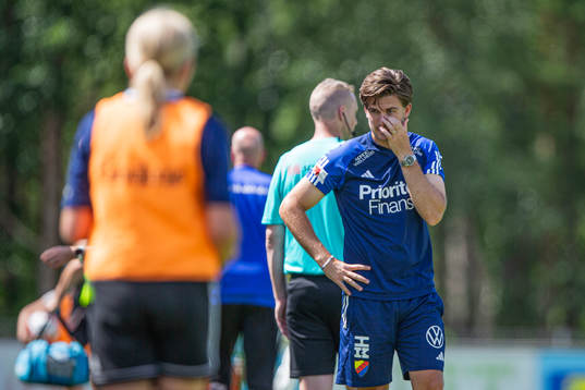Djurgårdens tränare Magnus Pålsson deppar