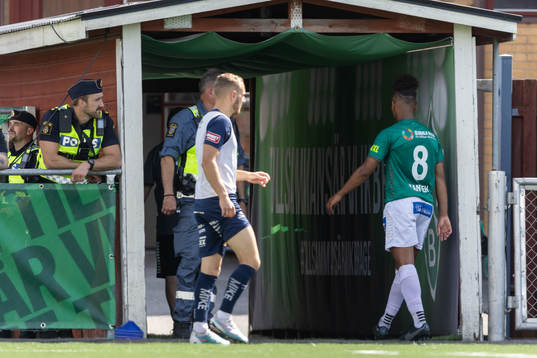 Brages Seth Hellberg lämnar planen