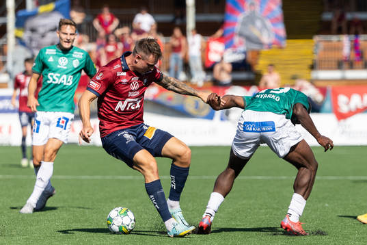 Örgrytes Amel Mujanic och Brages Kevin Appiah Nyarko