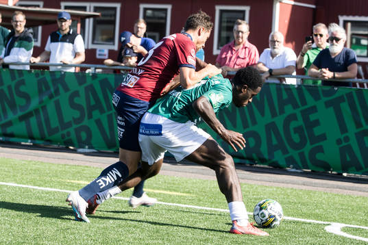 Örgrytes Jonathan Azulay och Brages Kevin Appiah Nyarko