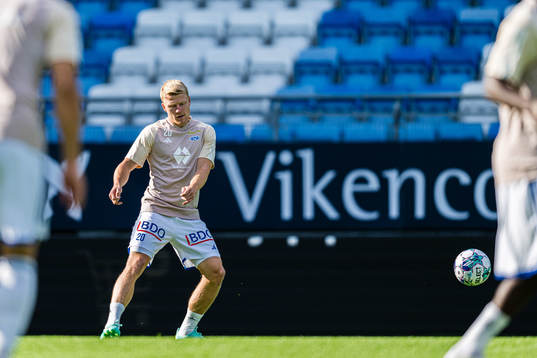 Kristian Eriksen of Molde warms up