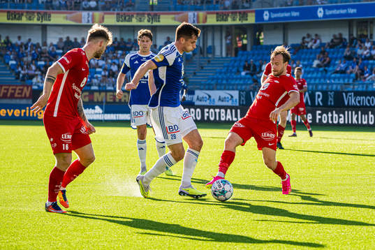 Kristoffer Haugen of Molde and Bård Finne of Brann